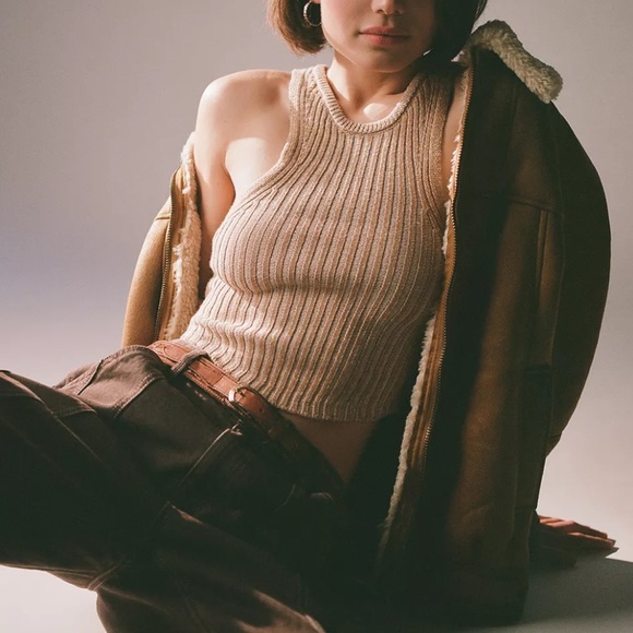 🌸LAST CHANCE Urban Outfitters | BDG Andie Tank - Picture 7 of 9